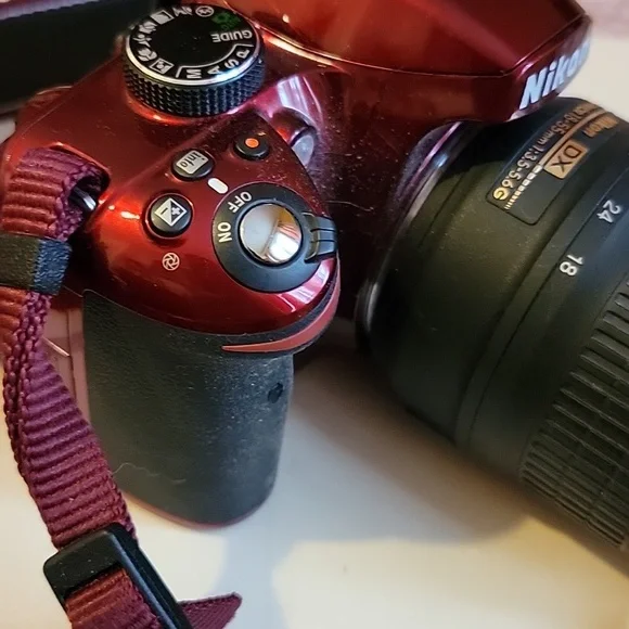Nikon D3200 SLR Red - Picture 6 of 7